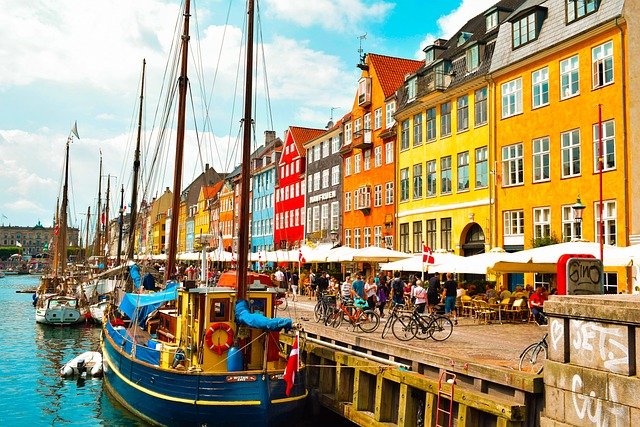 Picture of colourful houses in Denmark